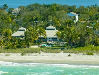 Coastal Home on the Gulf of Mexico With a Guest Cottage