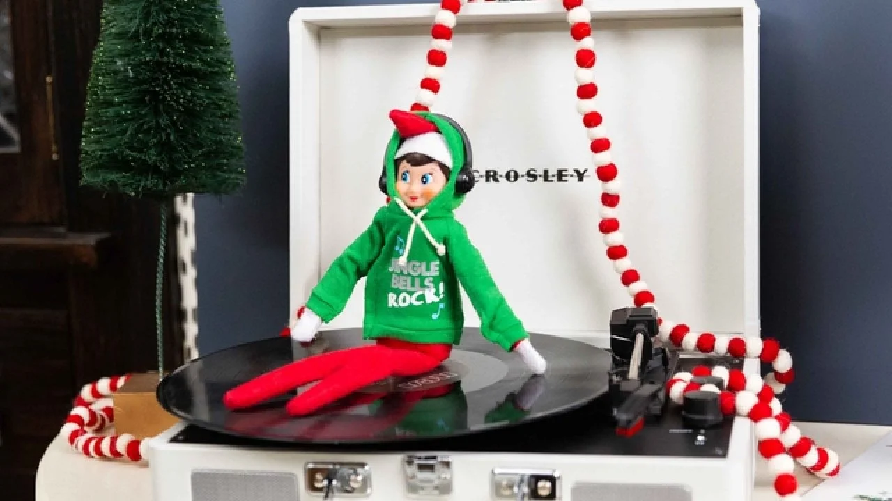 12 Elf on the Shelf® Ideas