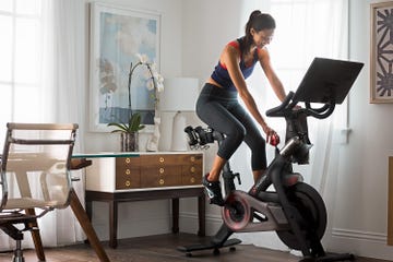 Exercise machine, Exercise equipment, Stationary bicycle, Sports equipment, Indoor cycling, Elliptical trainer, Room, Physical fitness, Vehicle, Exercise, 