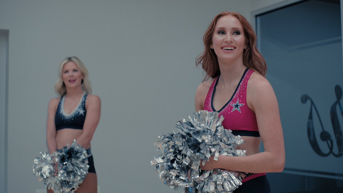 preview for AMERICA'S SWEETHEARTS: Dallas Cowboys Cheerleaders | Official Trailer | Netflix