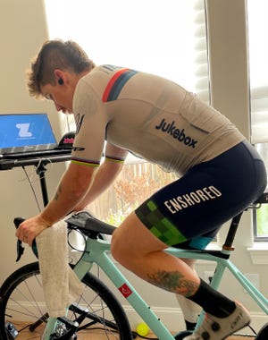 ashton lambie riding an indoor trainer, bike trainer workouts