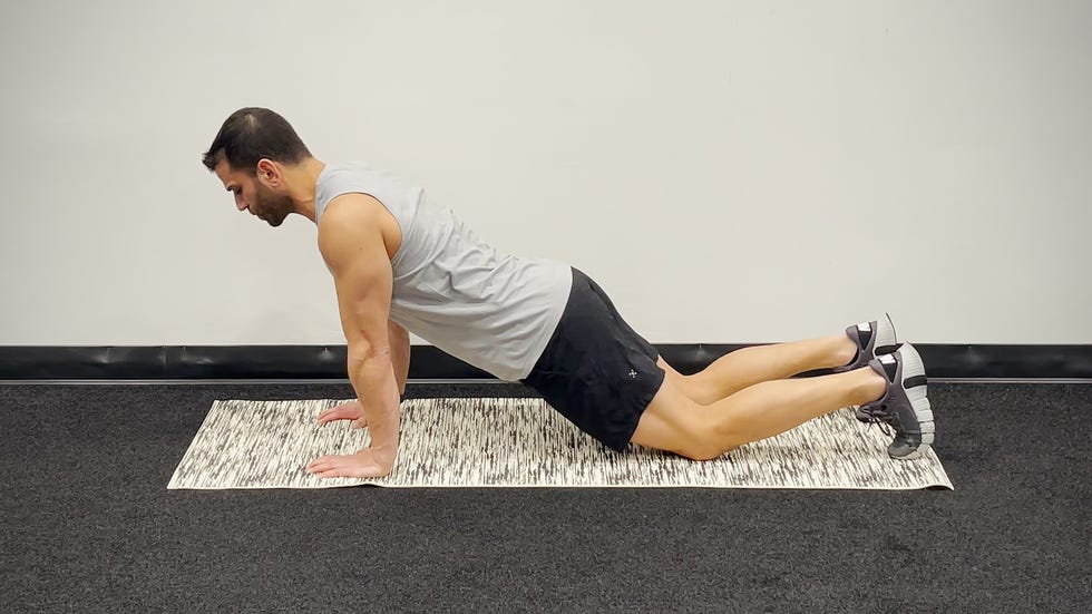 bodyweight arm workout, closegrip eccentric pushup