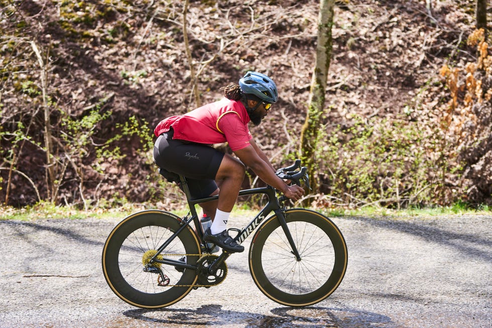 prince mekonnen riding his own bike in philadelphia