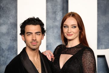 beverly hills, california march 12 joe jonas and sophie turner attend the 2023 vanity fair oscar party hosted by radhika jones at wallis annenberg center for the performing arts on march 12, 2023 in beverly hills, california photo by daniele venturelligetty images