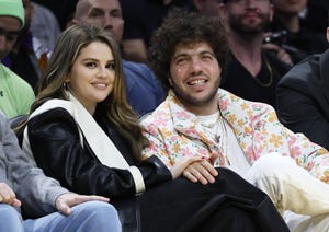 los angeles, ca january 03 actress selena gomez, left, and actor benny blanco during the first half of an nba basketball game between the los angeles lakers at cryptocom arena in los angeles wednesday, jan 3, 2024 allen j schaben  los angeles times via getty images