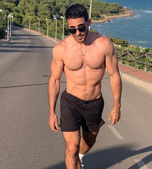 miguel Ángel silvestre, entrenamiento en el gimnasio