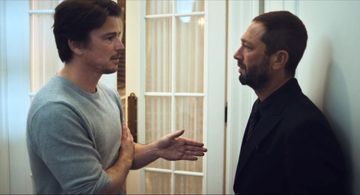 josh hartnett as frank and ebon moss bachrach as richie in the bear season 3