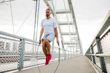 jumping rope for runners is an excellent cardio workout