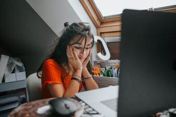 woman stressed on laptop