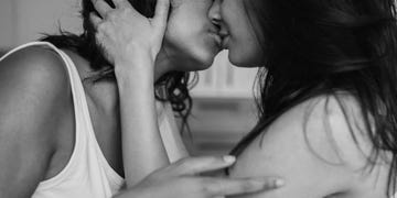 two women kissing