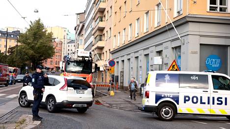 Puoli viiteen mennessä tiistai-iltapäivänä alkupalo Kampissa oli sammutettu.