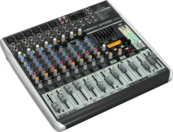 Console Behringer QX1222USB Xenyx de mistura 100V/240V