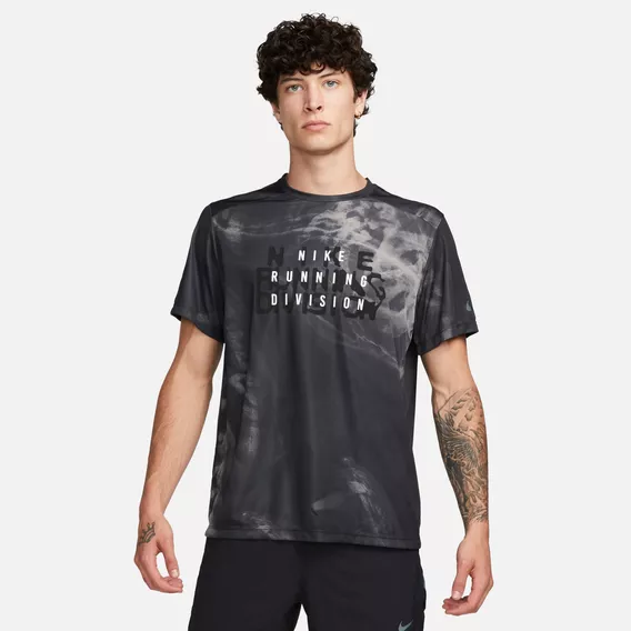 Playera Hombre Nike Dri-fit Run Division Rise 365 Fb6879-010