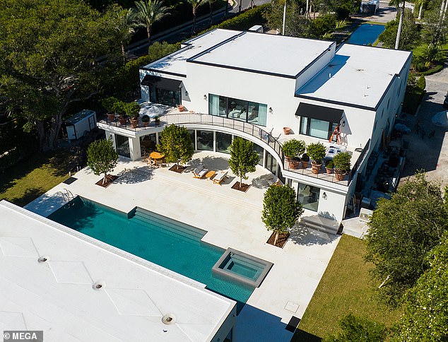 Ivanka and Jared's new residence has an expansive sun deck, perfect for enjoying the balmy Florida heat year-round