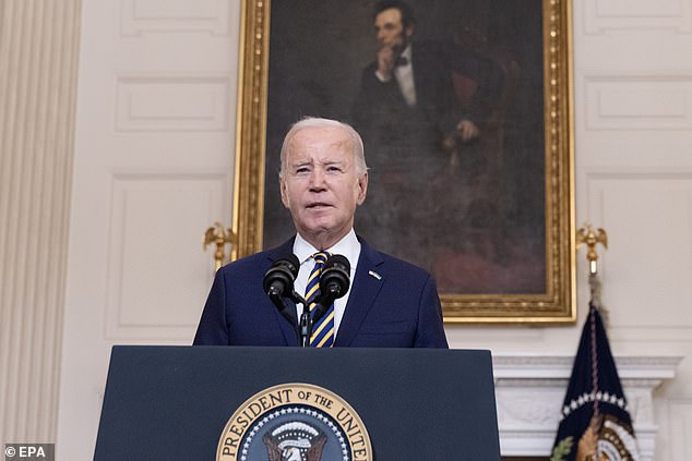 Before a crowd of state leaders, the president, who is currently in cycle ahead of the November election, began to read off of a prepared document a quotation by the 16th president on the subject of a divided nation