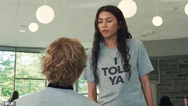 The gray T-shirt that read 'I told ya' was worn by Zendaya in Challengers