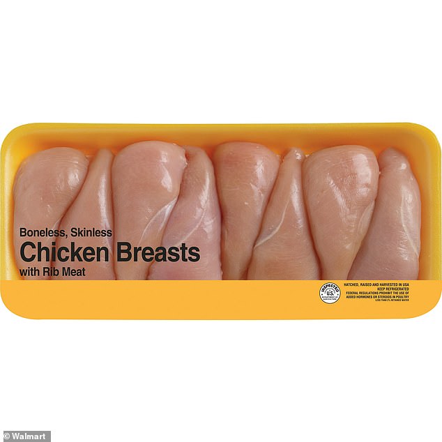 The TikToker was nearly speechless when he saw that the weight of the Walmart chicken breast, after he had trimmed it, weighed 392 grams
