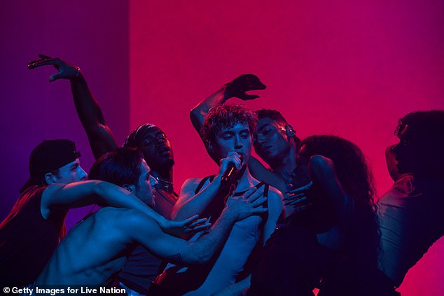 The Australian singer, 28, kicked off his hotly-anticipated tour at the Coliseu dos Recreios and did not fail to disappoint fans with a high-energy show