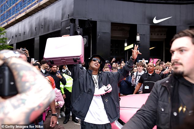 He also paid a visit to Nike Town in Oxford Circus and arrived in a pink Nike Rolls-Royce