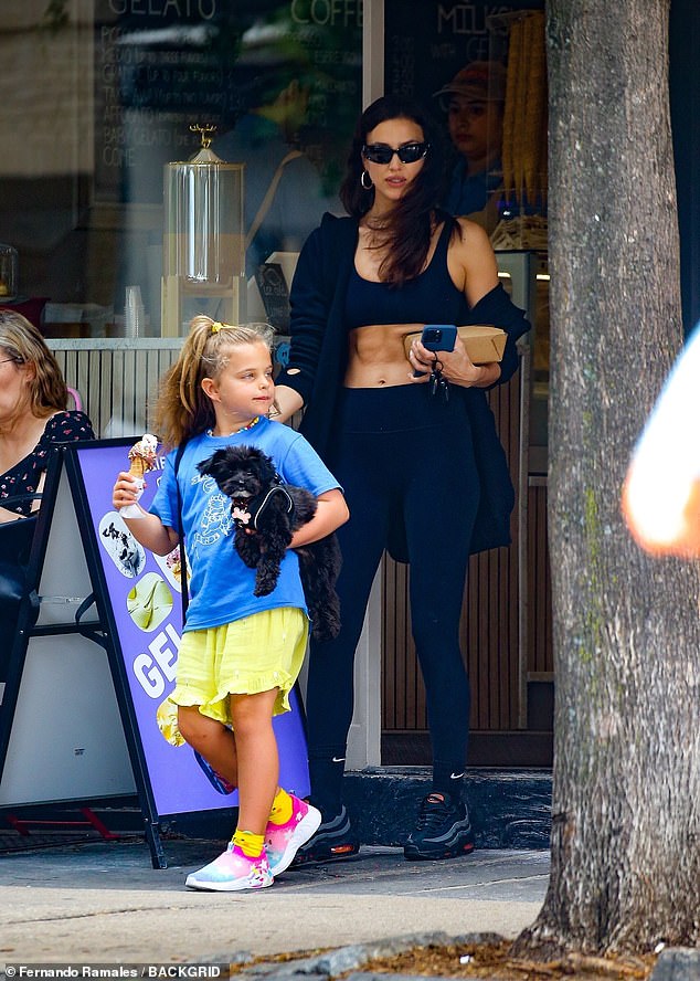 The 38-year-old Russian model enjoyed some quality time with her seven-year-old daughter Lea de Seine, who exited the store with a sweet treat in her hand