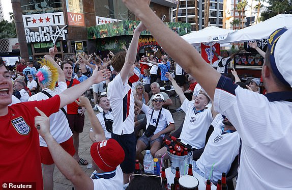 Soccer Football - Euro 2024 - England fans gather in Benidorm to watch Serbia v England - Benidorm, Spain - June 16, 2024 England fans gather in Benidorm to watch Serbia v England REUTERS/Eva Manez