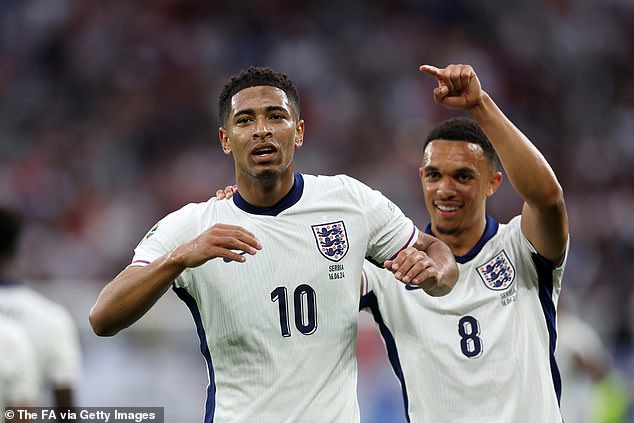 Alexander-Arnold lauded the goalscorer after he was mobbed by his teammates