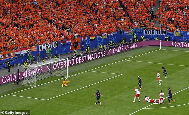 Gakpo scored the Netherlands' equaliser after seeing his shot deflected beyond Wojciech Szczesny