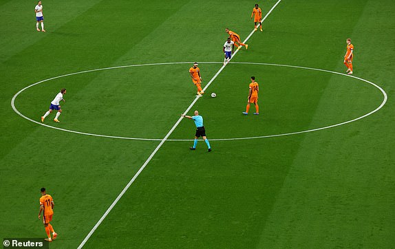 Soccer Football - Euro 2024 - Group D - Netherlands v France - Leipzig Stadium, Leipzig, Germany - June 21, 2024 General view of kick off REUTERS/Lisi Niesner