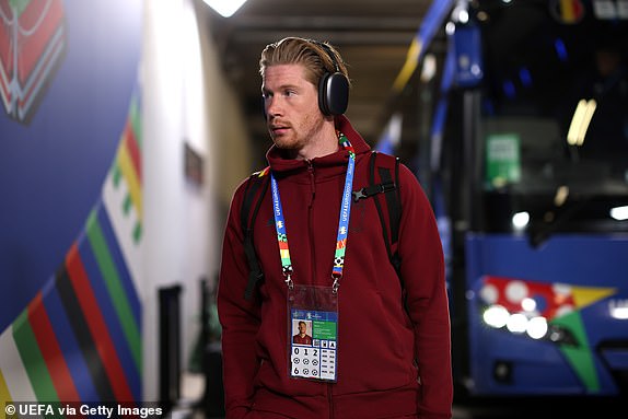 COLOGNE, GERMANY - JUNE 22: Kevin De Bruyne of Belgium arrives at the stadium prior to the UEFA EURO 2024 group stage match between Belgium and Romania at Cologne Stadium on June 22, 2024 in Cologne, Germany. (Photo by Ryan Pierse - UEFA/UEFA via Getty Images)