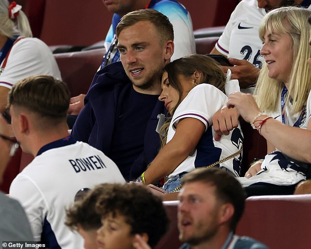 There was a recoupling of sorts on Tuesday evening as Dani Dyer consoled England midfielder Jarrod Bowen following the Three Lions' dismal draw against Slovenia