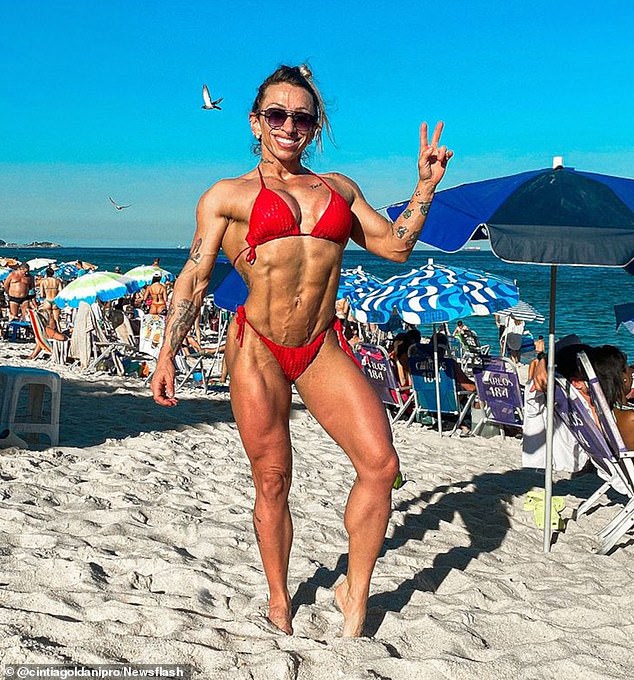 Cintia's fans left touching tributes on her Instagram page, where she shared motivation content