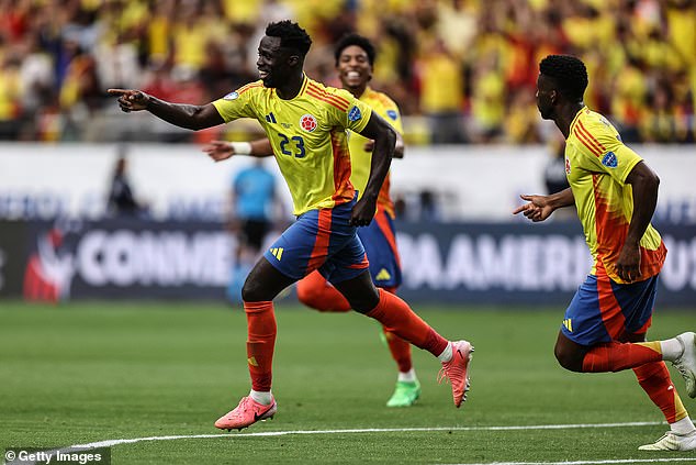 Ex-Spurs defender Davinson Sanchez scored a header in the 59' to add to Colombia's 1-0 lead