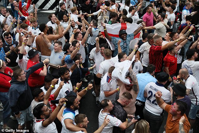 LONDON -- Fans are jubilant at Boxpark in Croydon as England scrape past Slovakia with a 2-1 win after extra time