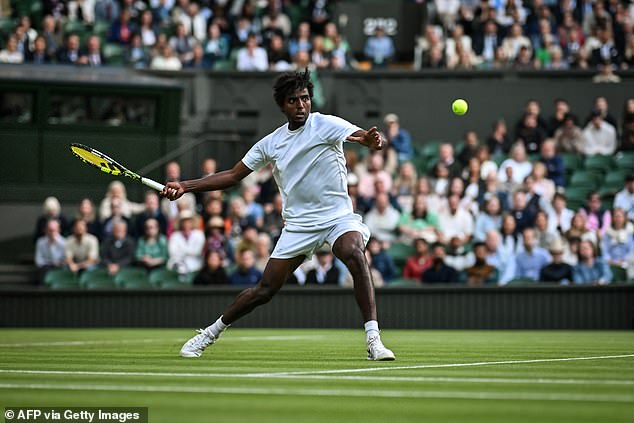 Draper dropped the first set as Ymer roared to a 6-3 win before the Brit won the next two