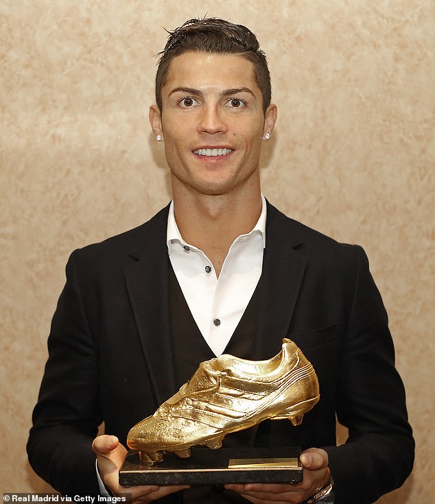 Ronaldo's picture-perfect smile was on display when he won the LaLiga Golden Boot in 2014