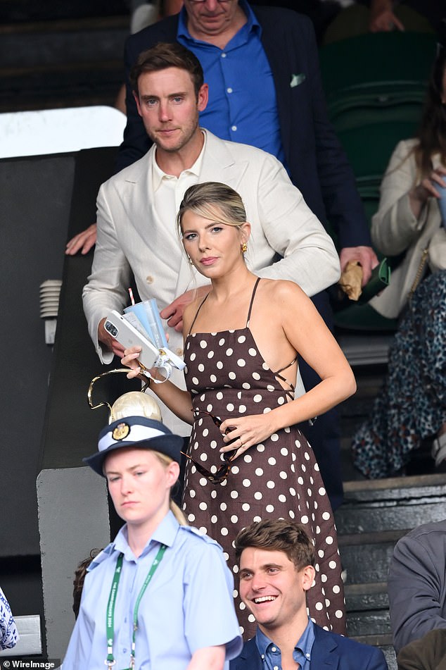 As Vivian in the Hollywood classic, Roberts, right, wore a brown dress with white polka dots to watch the polo with Richard Gere. BBC Radio 1 presenter Mollie, 37, sported a similar outfit for the tennis with her husband, former England cricket star Stuart Broad, 38