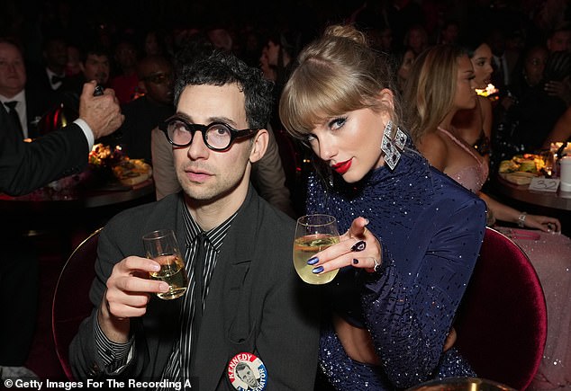It comes after Taylor Swift collaborator Jack Antonoff has been accused of throwing shade at Billie