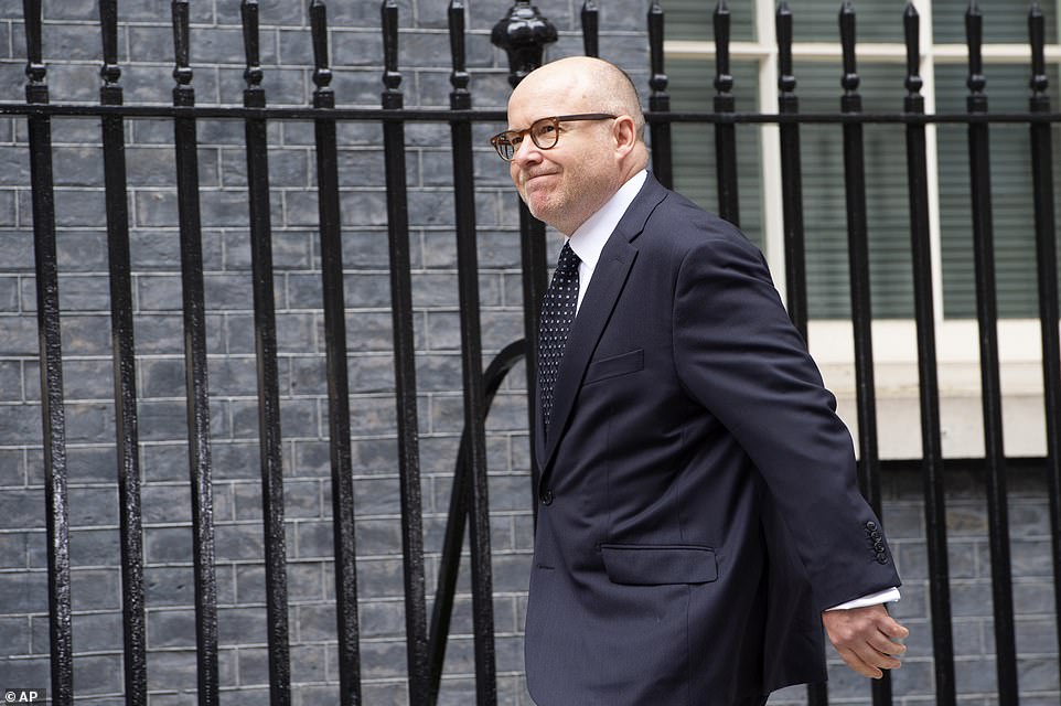 Attorney General Richard Hermer arrives at Downing Street in London last night