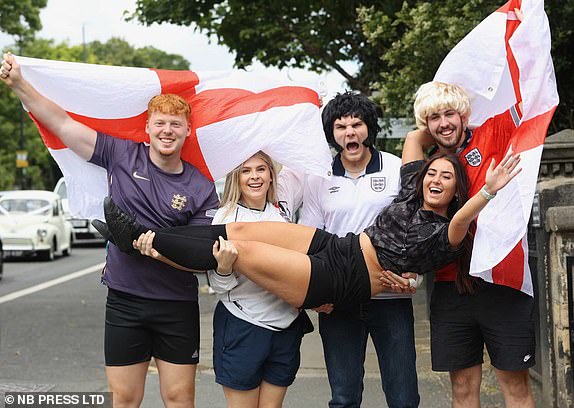 the otley run in leedss 5.7.24  ...cheering on england as theyt prepare to me swizeland in the quarrterfibals