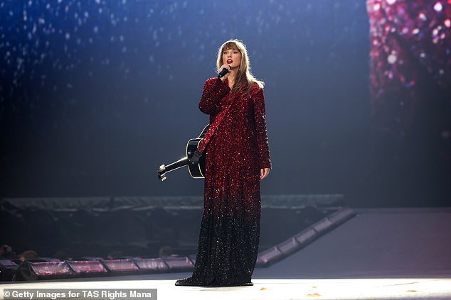She played Mary's Song for the first time in 16 years. The pop star had not sung the song live since 2008, when she delivered a rendition of it at McKenzie Arena in Chattanooga, Tennessee
