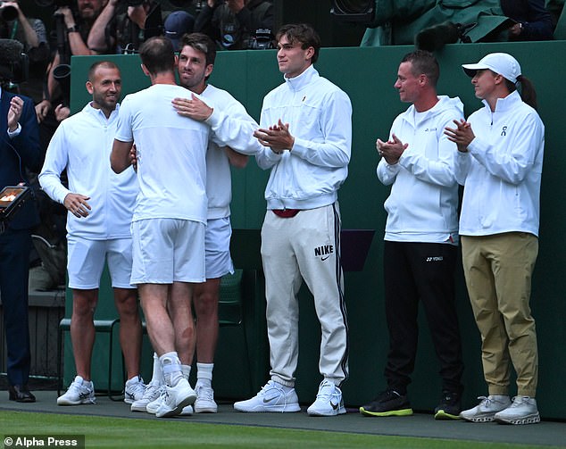 Murray got an emotional farewell after losing in the men's doubles with his brother Jamie, and Evans (left) was present, but it was a shame to see him miss out on the mixed doubles