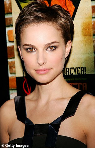 Portman arrives at the V for Vendetta premiere in NYC in 2006