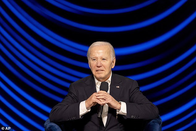 President Biden speaking at a campaign fundraiser in Los Angeles on Saturday night before a video shows him appearing to freeze and being led off stage by Obama
