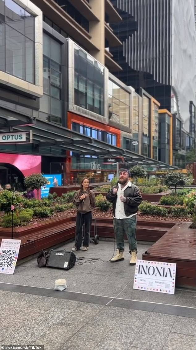 While taking a stroll through Brisbane¿s Queen Street Mall, Swims encountered a busker performing his hit single Lose Control