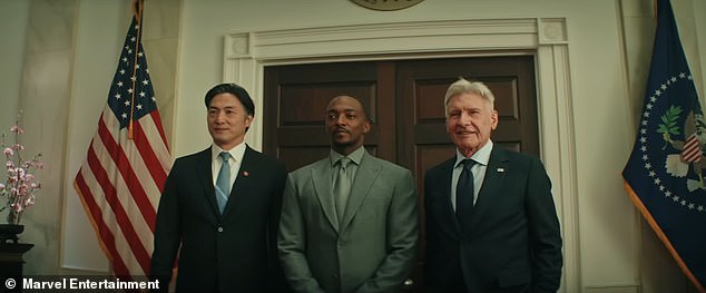 The men pose for a press photo in the White House