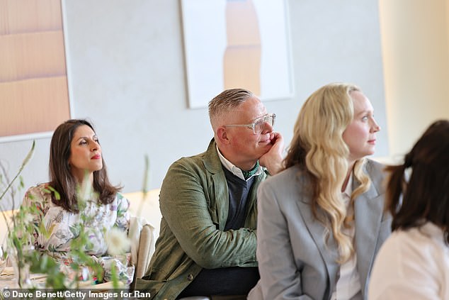 The unrecognisable celebrity, Giles, and Nazanin Zaghari-Ratcliffe all relaxed in the lavish suite ahead of the Ladies' singles final