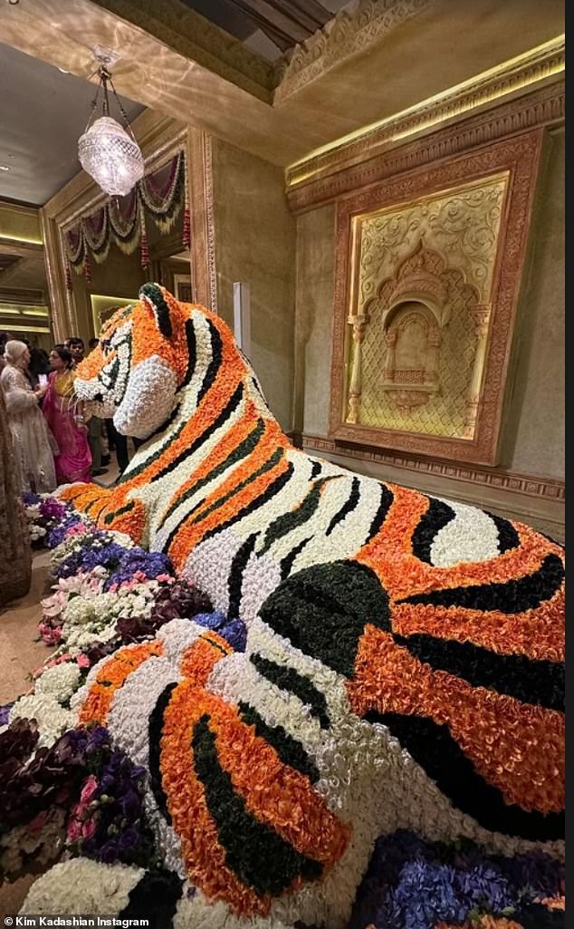 Giant statues of tigers - made from ornate details on flowers - were on display