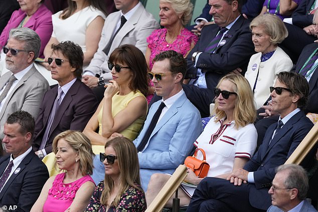 Tom Cruise, second left, with Sophie Hunter, Benedict Cumberbatch, Julia Roberts and Daniel Moder, right, watch the men's singles final between Carlos Alcaraz  and Novak Djokovic