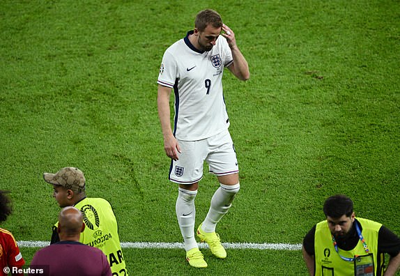 Soccer Football - Euro 2024 - Final - Spain v England - Berlin Olympiastadion, Berlin, Germany - July 14, 2024 England's Harry Kane looks dejected after losing the final REUTERS/Annegret Hilse