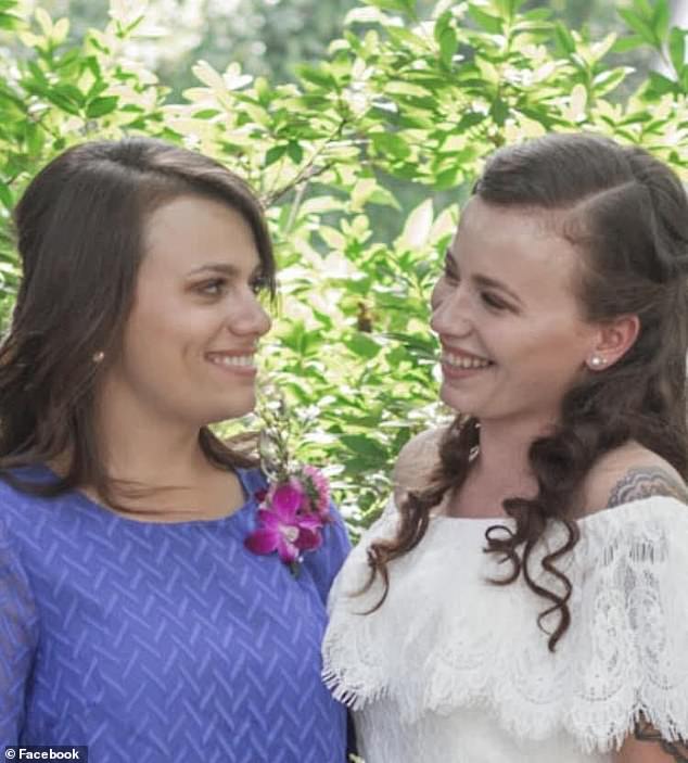 'If you knew my sister was dead, and you were supposed to be dead then why did you leave her there? Why didn't you call 911?' Laura Beckman, right, the sister of Elyse Betz, left, asks